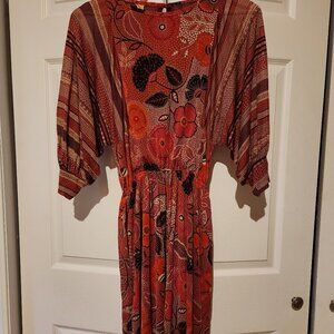 VINTAGE Red Floral Midi SM